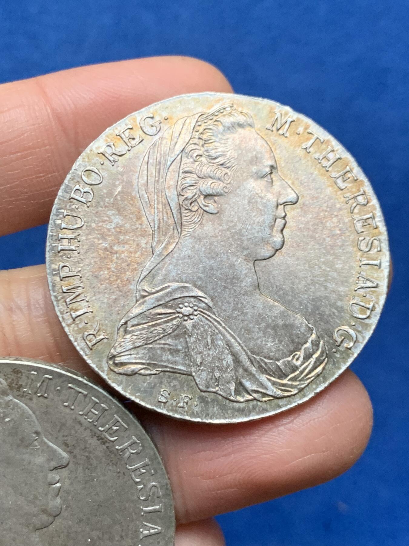 《竞宝斋》第462场 周日，周一，2场连拍 （全场包邮）欢迎送拍 两枚一组 1780后铸版大奶妈 带彩