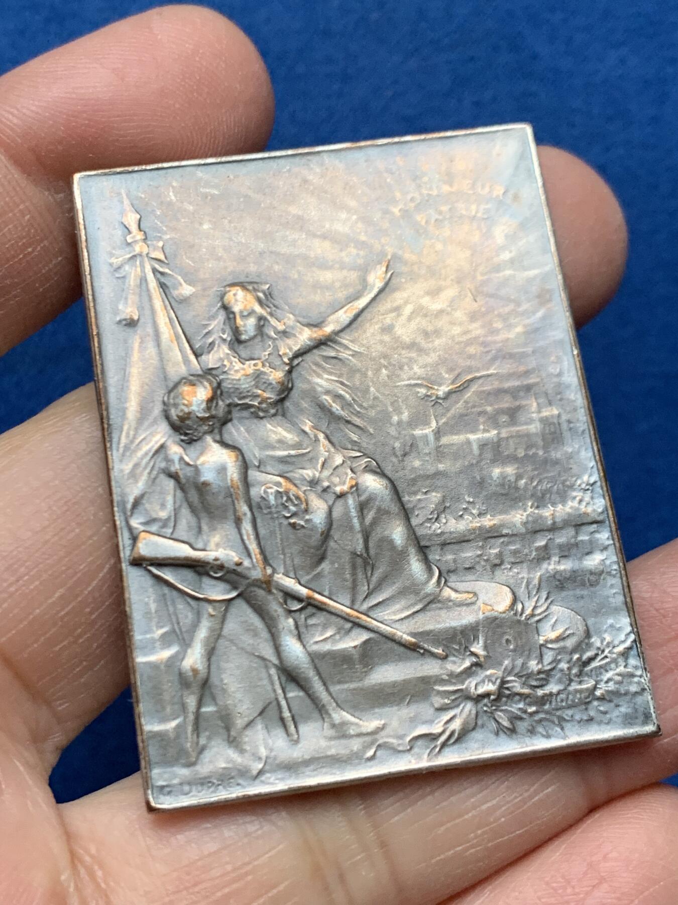 《竞宝斋》第462场 周日，周一，2场连拍 （全场包邮）欢迎送拍 法国军事战争准备镀银铜章 34.4克 50.8*38.2mm 丰饶角铜标