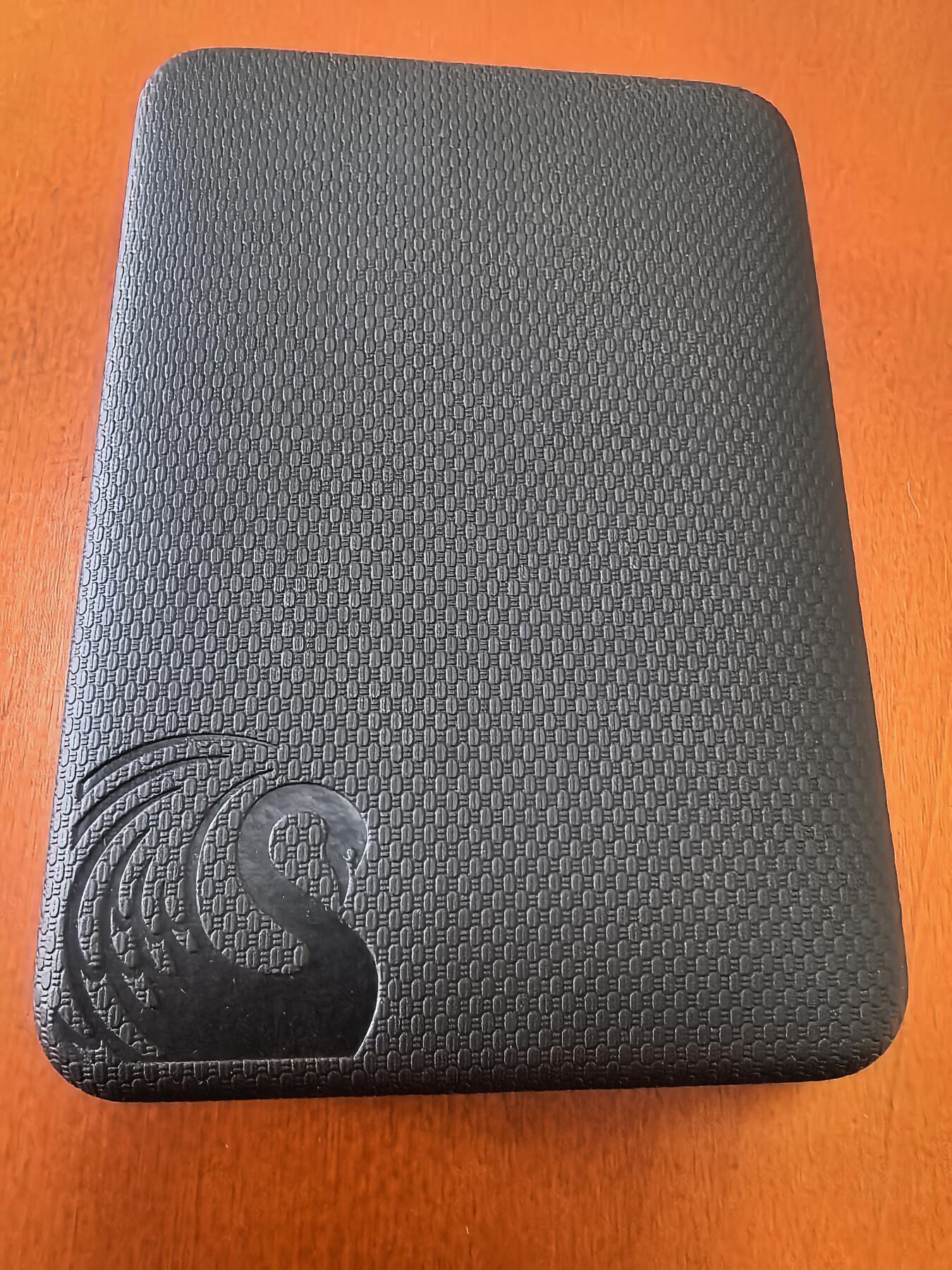 长老汇蛇年精选第九十六场拍卖 2016澳大利亚楔尾鹰1元精制高浮雕弧形精制银币，1盎司999银，NGC PF70UC， 雕刻师签名版，高档评级币盒