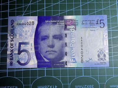 【炜奕收藏】，第五十八期，英属第三场 - 2007年苏格兰银行5镑，UNC品相，AA冠千位号