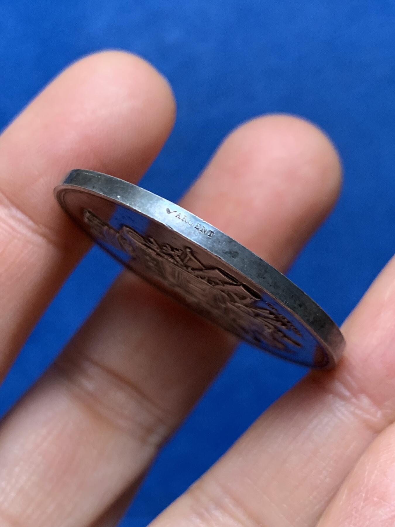 《竞宝斋》第462场 周日，周一，2场连拍 （全场包邮）欢迎送拍 法国奥德梅尔民间射击银质纪念章 原版 罕见 烟斗银标 21.7克 36mm