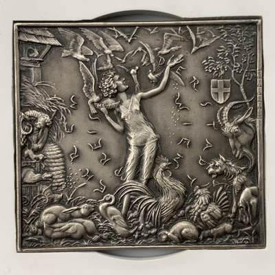 掌中浮雕-藏着的欧洲第051场 -  奥地利音乐动物题材纪念镀银铜章 ，74*80.4mm，重量：189.7g