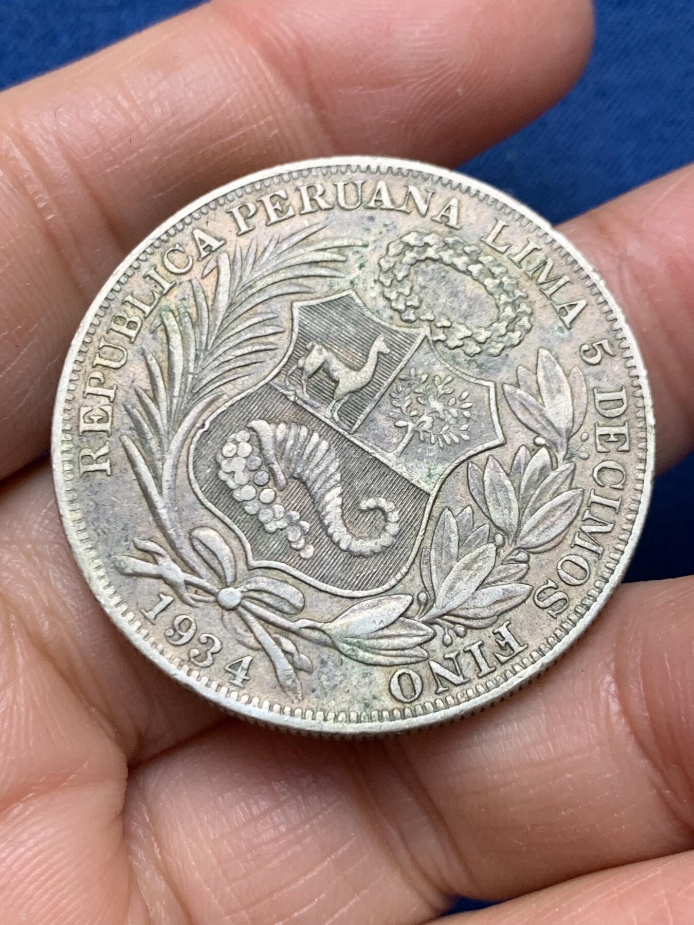 《竞宝斋》第462场 周日，周一，2场连拍 （全场包邮）欢迎送拍 秘鲁1934年坐人女神1索尔银币