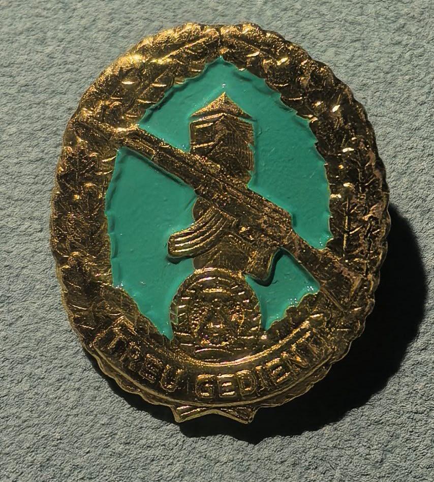 盛世勋华——号角文化勋章邮票专场拍卖第302期 东德边防军预备役忠诚服役证章