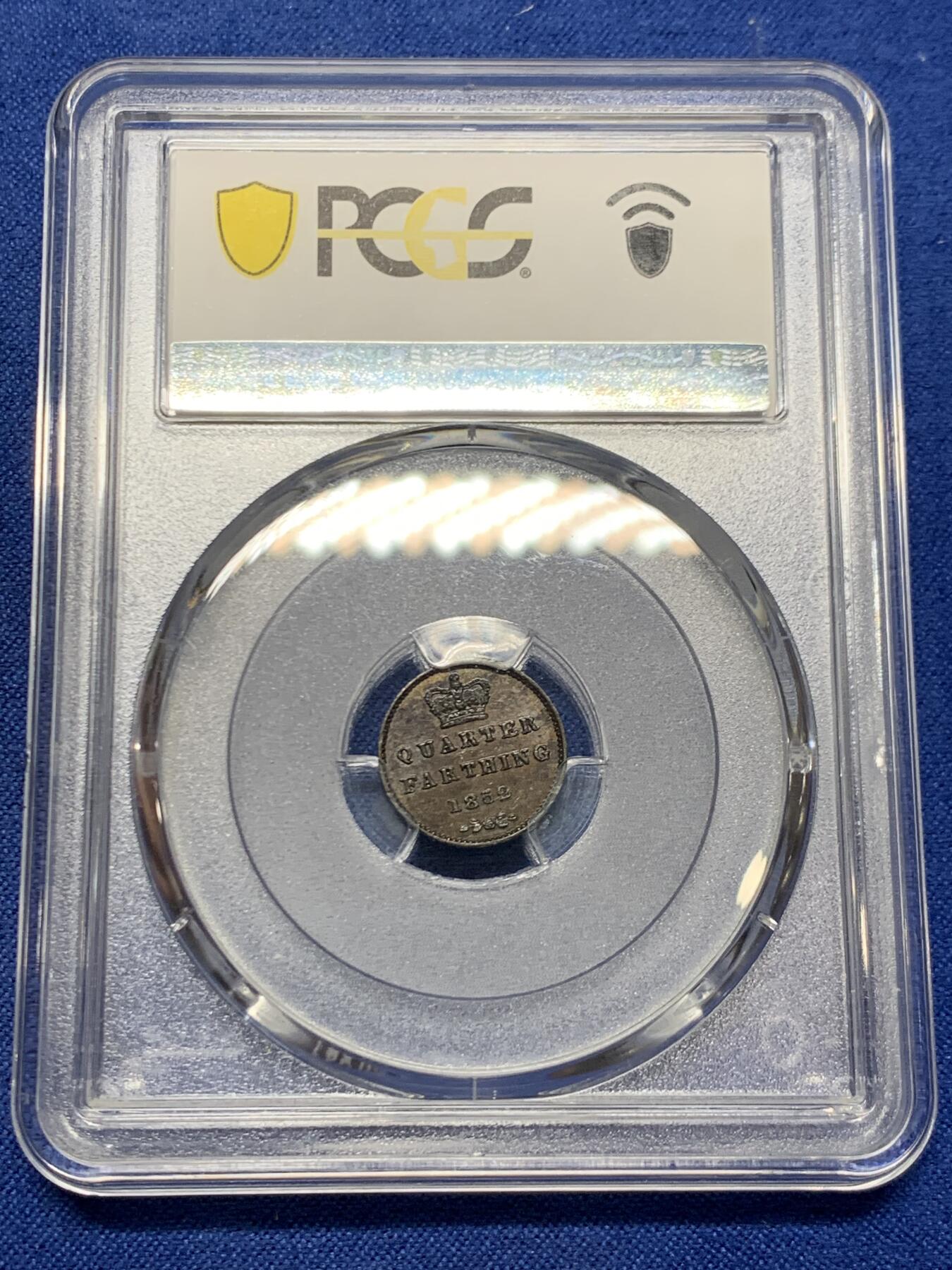 《竞宝斋》第462场 周日，周一，2场连拍 （全场包邮）欢迎送拍 PCGS MS63BN 英国1852年1/4法新小铜币，英国官方货币最小面值，难得一见的品种，双面巧克力包浆