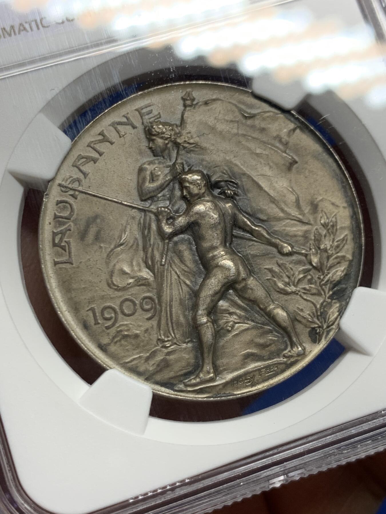 《竞宝斋》第462场 周日，周一，2场连拍 （全场包邮）欢迎送拍 NGC MS64 1909年 瑞士洛桑 城市景观银章 少见 超燃品相