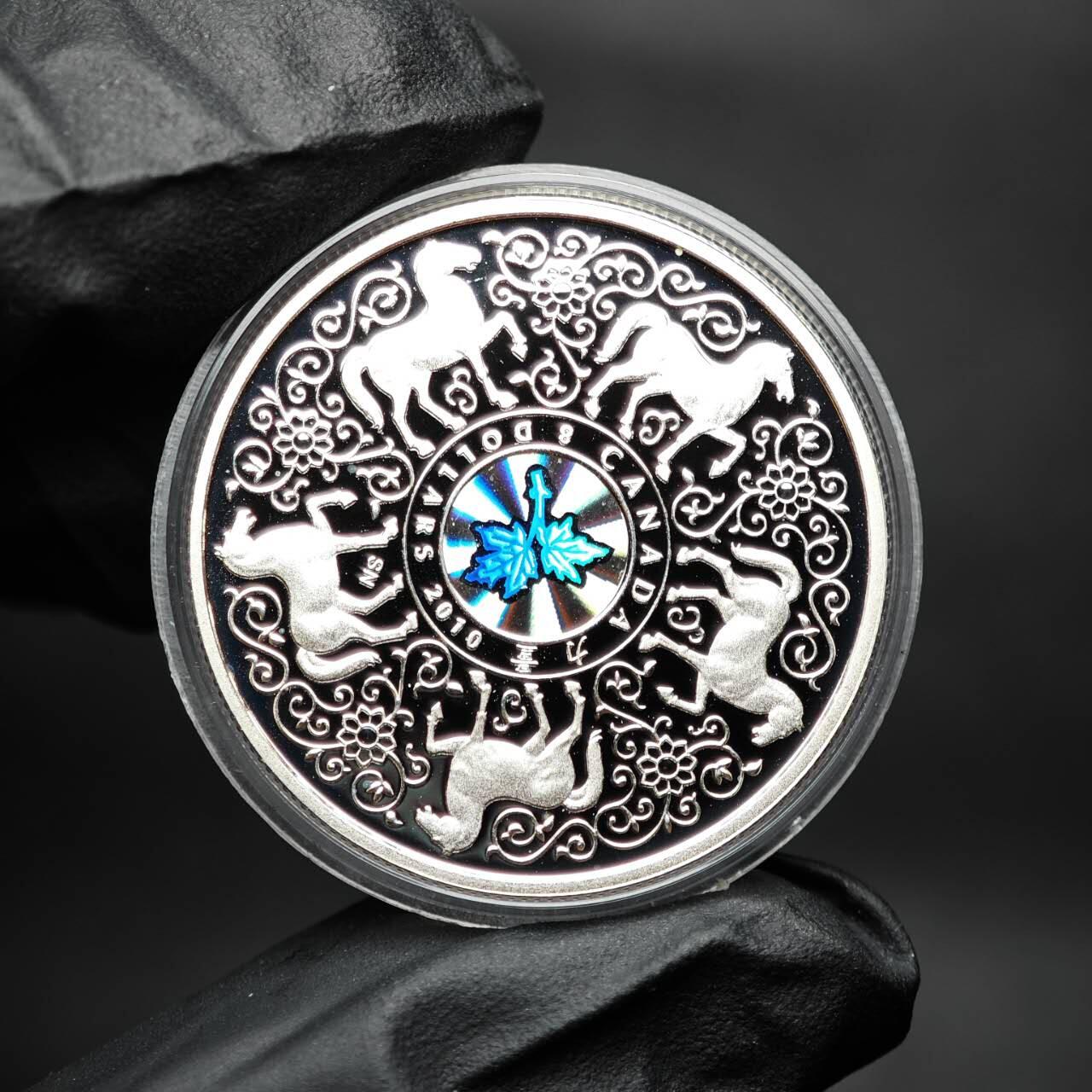 金瓯小拍第三期 古今币章 银价专场 加拿大力量之马炫彩银币2010年 重25.3克 盒证齐全