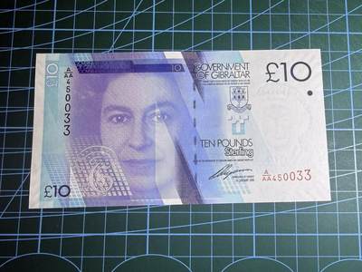 【炜奕收藏】，第五十八期，英属第三场 - 2010年直布罗陀10镑，UNC品相，AAA首发冠稀少