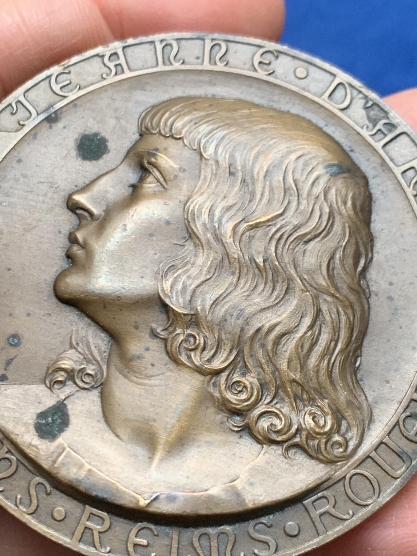 《竞宝斋》第462场 周日，周一，2场连拍 （全场包邮）欢迎送拍 法国贞德号邮轮纪念大铜章 95克 58.5mm 铜标边铭