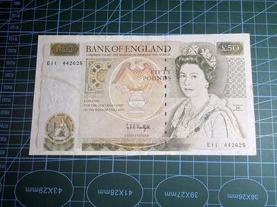 【炜奕收藏】，第五十八期，英属第三场 - 英国D序列50镑，品相如图，版面无折有针孔和黄斑