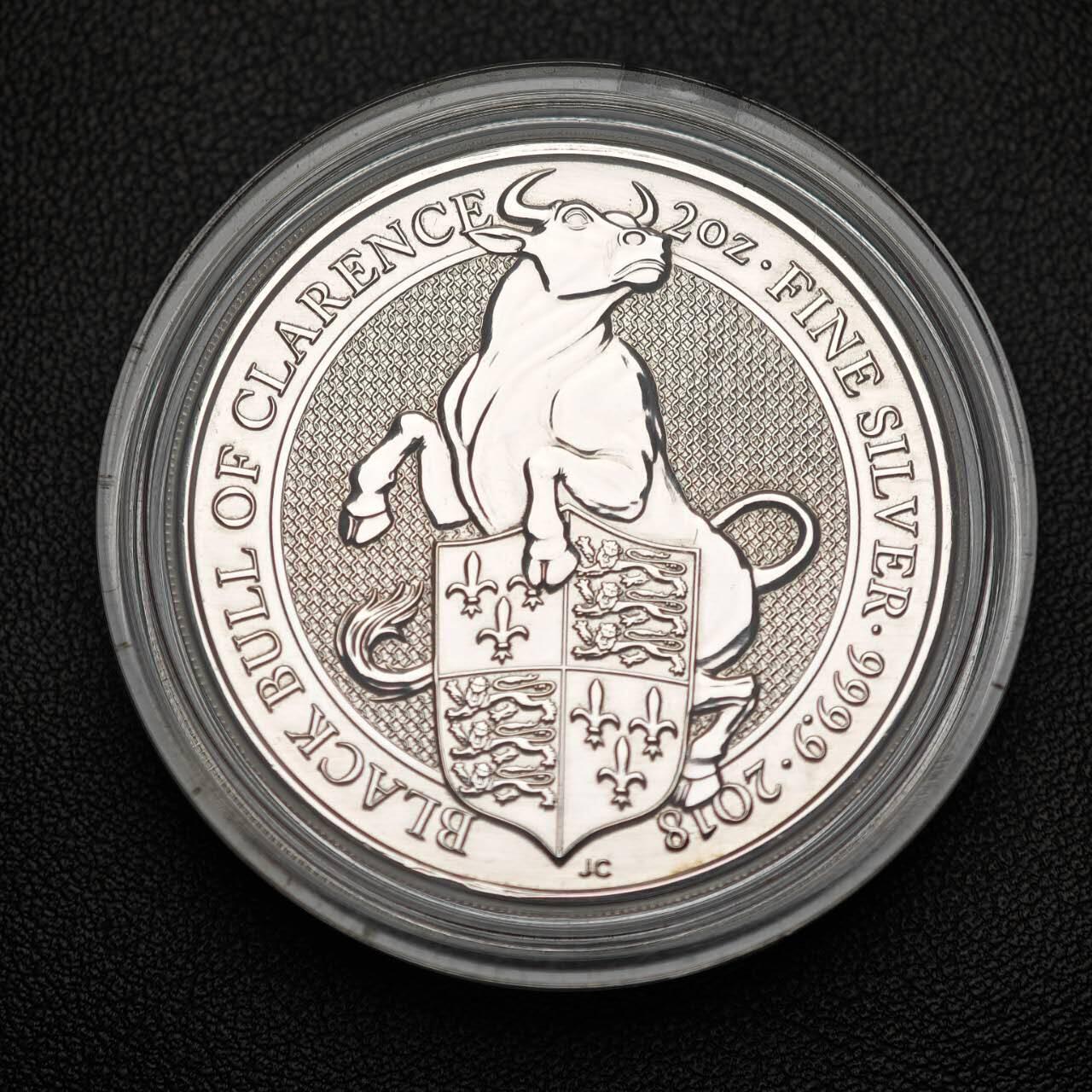 金瓯小拍第三期 古今币章 银价专场 英国女王神兽黑牛银币2018年 重62.3克 一面有大量同向清理发丝痕