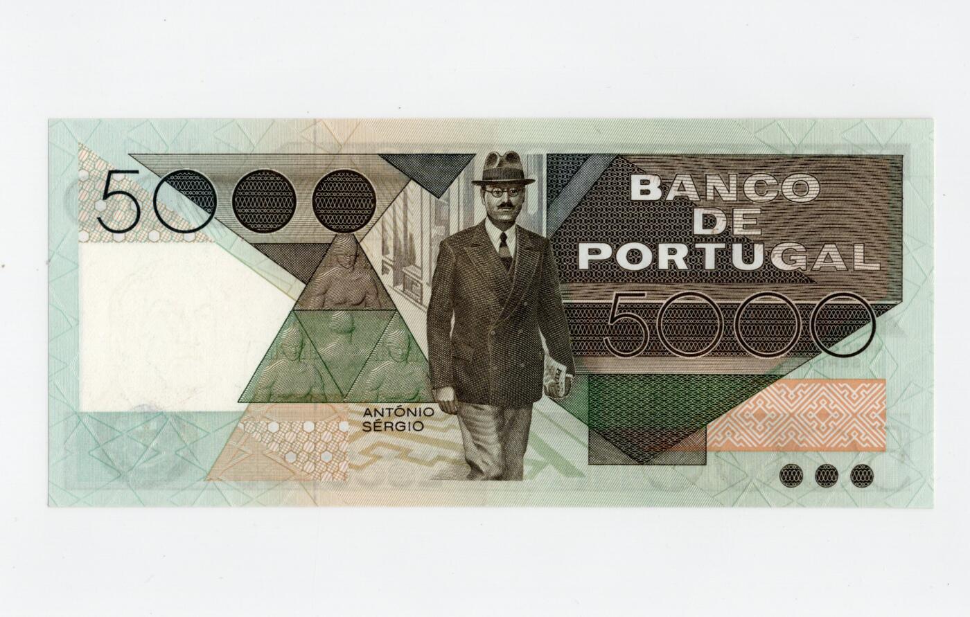 徐霞客拍卖首拍 	葡萄牙	P-182d 1985年5000埃斯库多	UNC- AHL34303	纸币首次采用几何抽象主义风格的流通货币，币面人物并非政治领袖或军事英雄，而是以思想影响社会的哲学家与社会学家安东尼奥·塞尔吉奥。他主张通过文化启蒙推动葡萄牙现代化转型，这种选择在欧洲纸币中极为罕见，体现了葡萄牙对人文精神的极致推崇，也让这张纸币成为“思想的载体”而非单纯的流通工具。 			