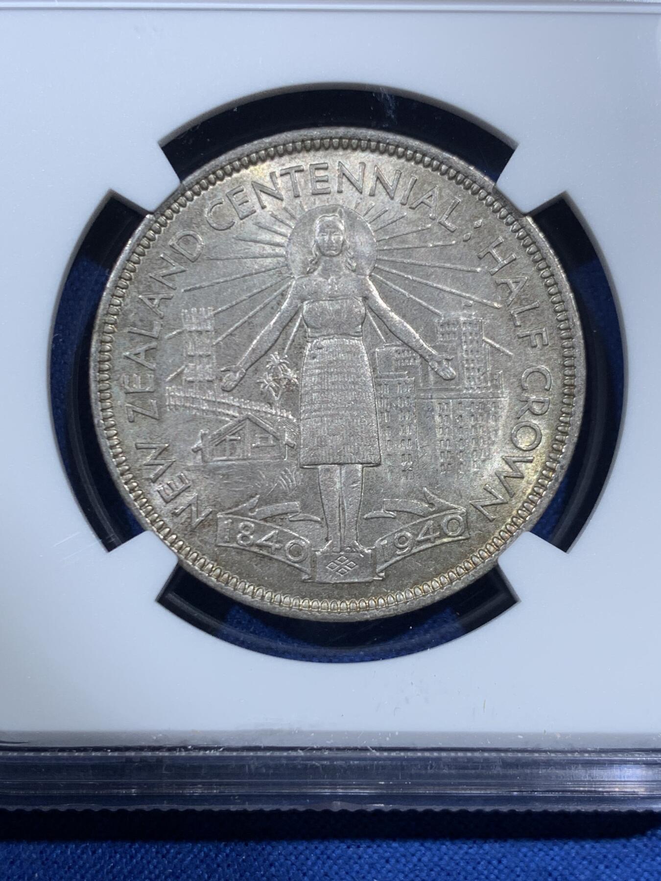 《竞宝斋》第462场 周日，周一，2场连拍 （全场包邮）欢迎送拍 NGC MS63 新西兰1940年建国百年纪念银币，63的好品相稀奇很少出现，大部分都是62分