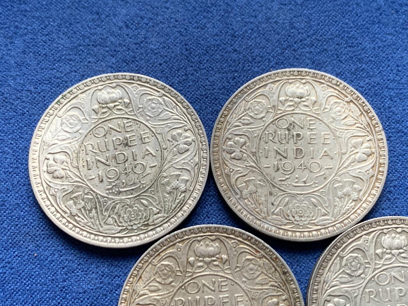 《竞宝斋》第462场 周日，周一，2场连拍 （全场包邮）欢迎送拍 四枚一组 印度1940年乔治六世1卢比银币 总重46.3克