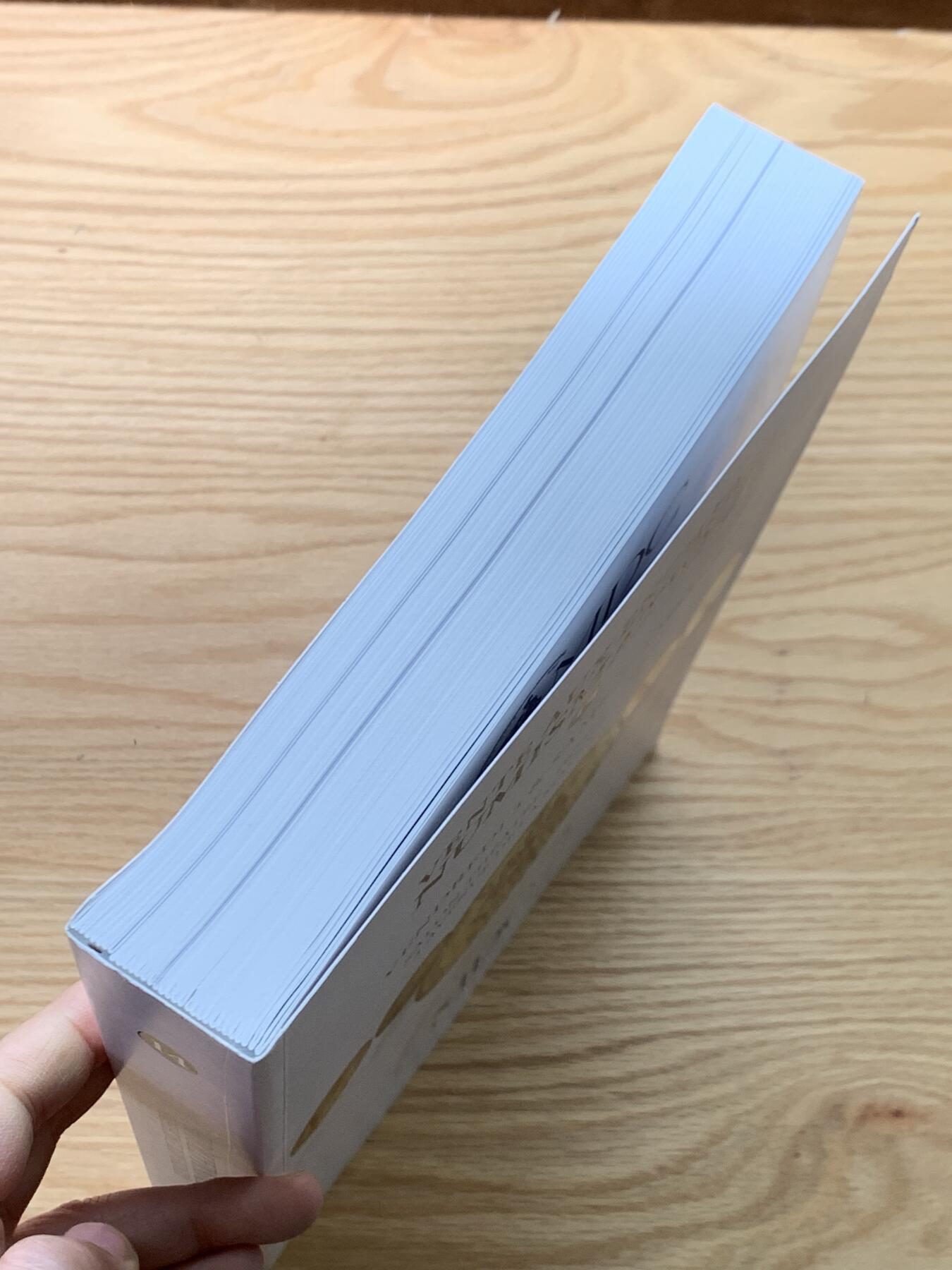 《竞宝斋》第462场 周日，周一，2场连拍 （全场包邮）欢迎送拍 MDC 世界币章拍卖目录 大开本 内图精美 有很多见不到的珍惜币章 重达2.4公斤 包邮