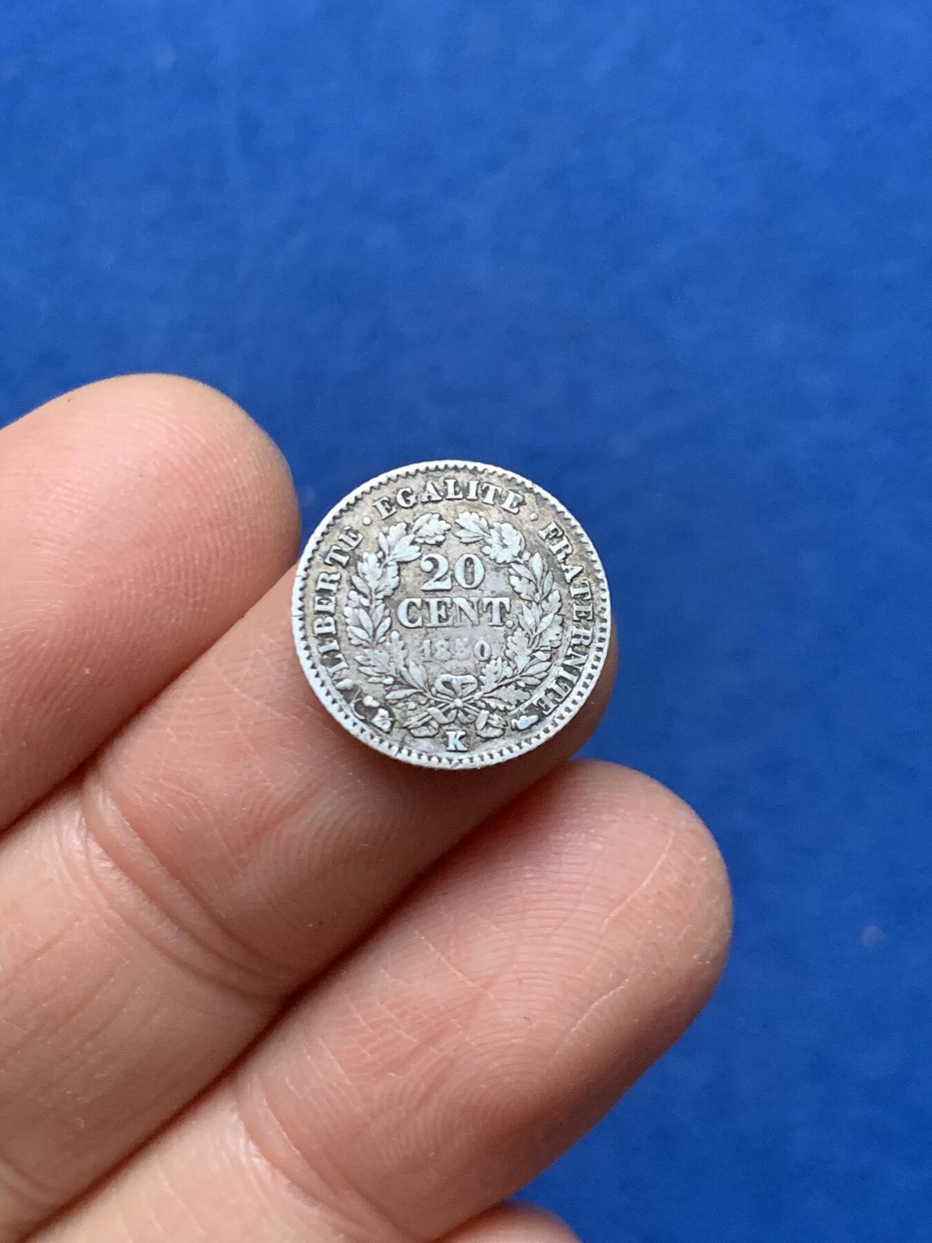 《竞宝斋》第462场 周日，周一，2场连拍 （全场包邮）欢迎送拍 两枚一组 法国1850年谷物女神20分银币，1895年谷物女神50分银币，法郎辅币少见。