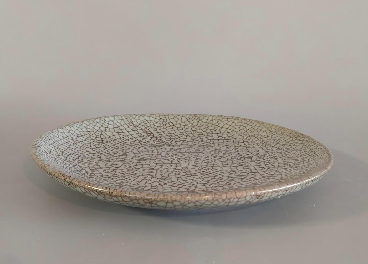 上海都达杂项专场九（全场包邮） 清乾隆 哥窑开片盘1-30