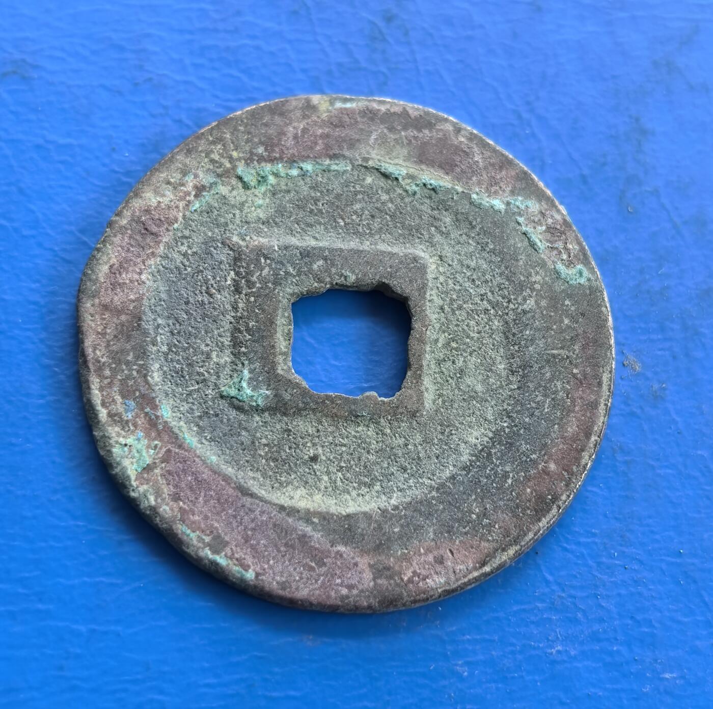 外国优质老铜币高银银币，周六九点倒数截拍，满百包邮，持续收拍 元丰通宝直径29mm