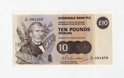 徐霞客拍卖首拍 - 苏格兰/克莱斯勒戴尔银行	P-213a 1982年10镑		D/ER 091459	unc-	纸币是苏格兰私人发钞行的独有品种，它是唯一以探险家大卫·利文斯通为币面人物的苏格兰纸币，以此致敬其非洲探险与反奴隶贸易的贡献。它保留着“承诺按需兑换”的古老表述，这是苏格兰私人银行券独有的金融遗产，搭配专属编号系统，是苏格兰开拓精神与金融传统的双重见证		