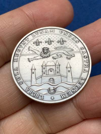 《竞宝斋》第462场 周日，周一，2场连拍 （全场包邮）欢迎送拍 - 1982年法国波尔多第78届公证人大会纪念银章 丰饶角边铭 18.9克 32mm