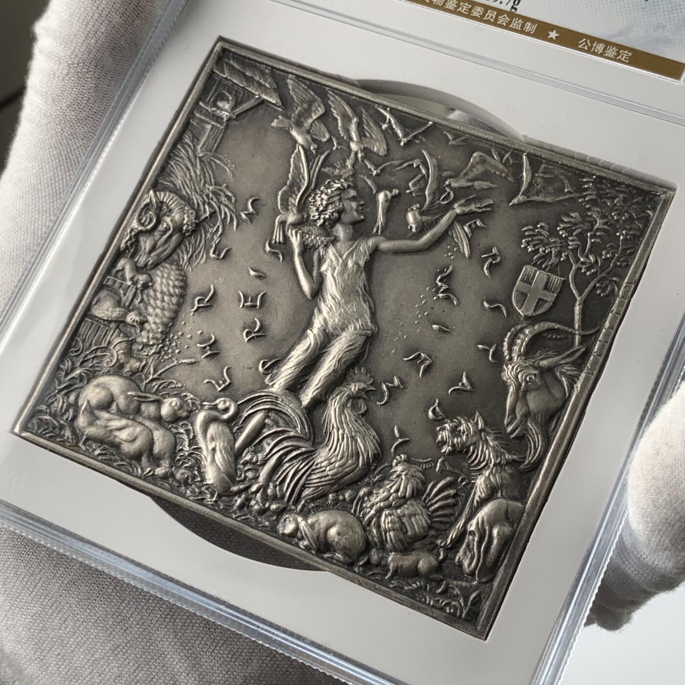 掌中浮雕-藏着的欧洲第051场  奥地利音乐动物题材纪念镀银铜章 ，74*80.4mm，重量：189.7g
