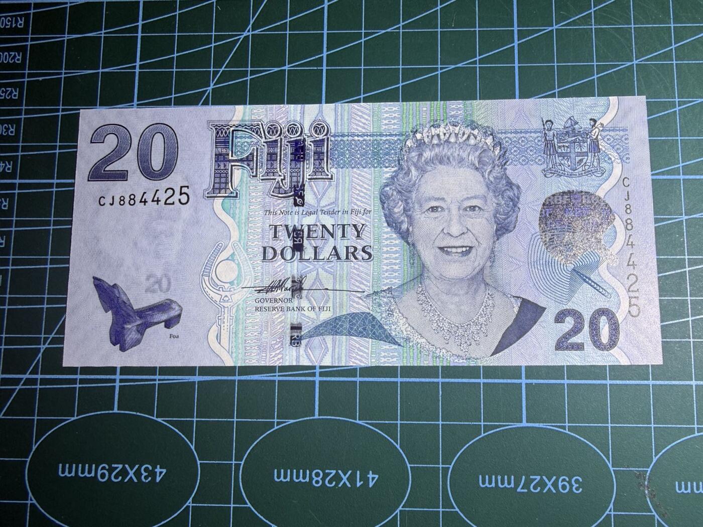 【炜奕收藏】，第五十八期，英属第三场 2007年斐济20元，UNC品相