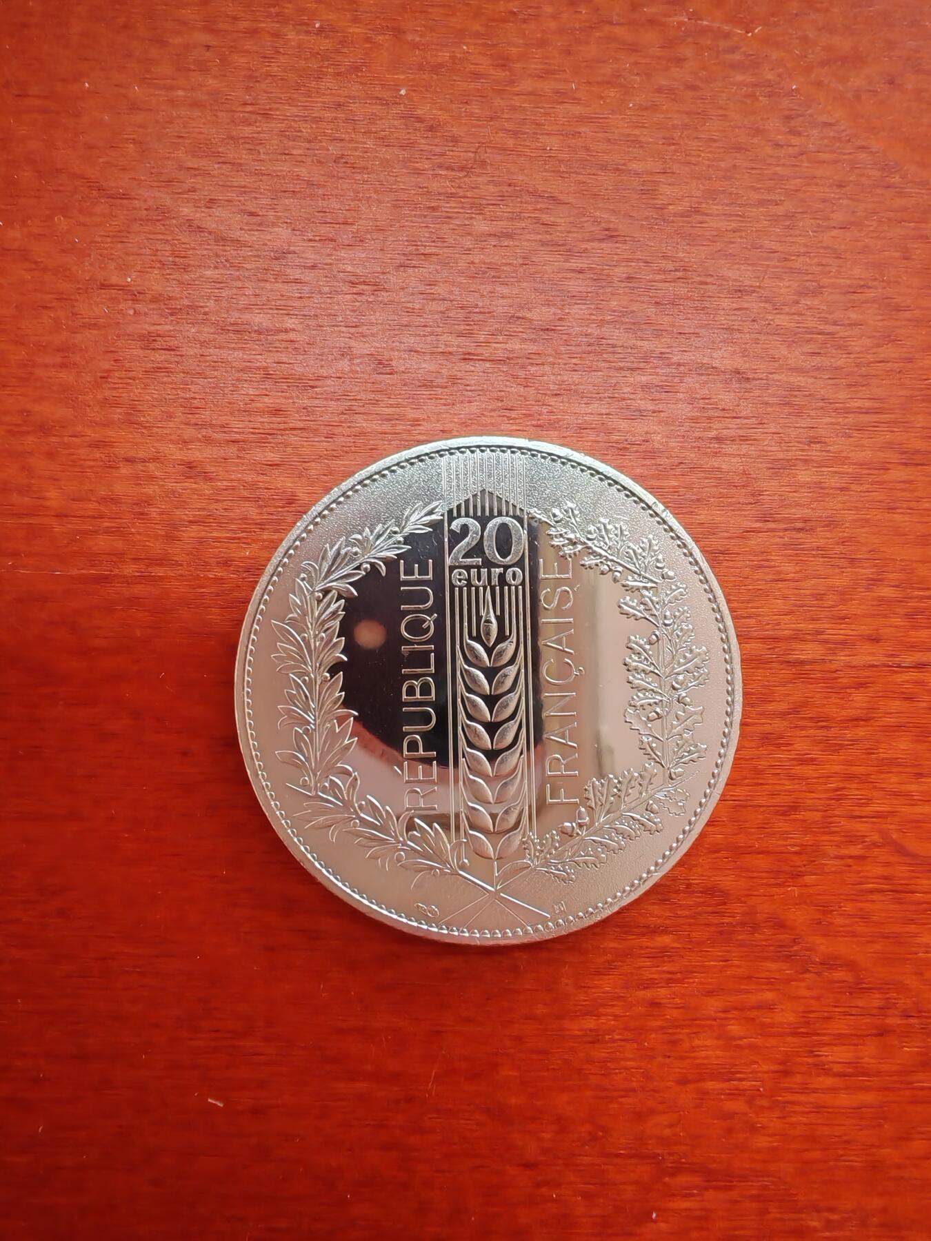 长老汇蛇年精选第九十六场拍卖 2021法国自然系列之月桂20欧元精制银币，18克900银，NUMISTA报价1500元人民币