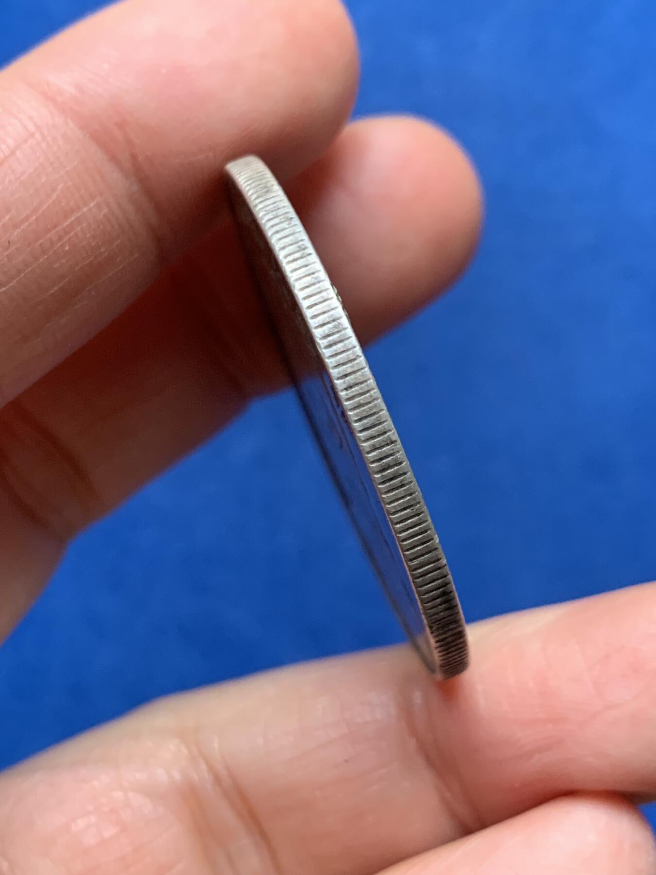 《竞宝斋》第462场 周日，周一，2场连拍 （全场包邮）欢迎送拍 真银假币 民国八年1919年袁大头壹圆银币 表面测试约920银 26.8克