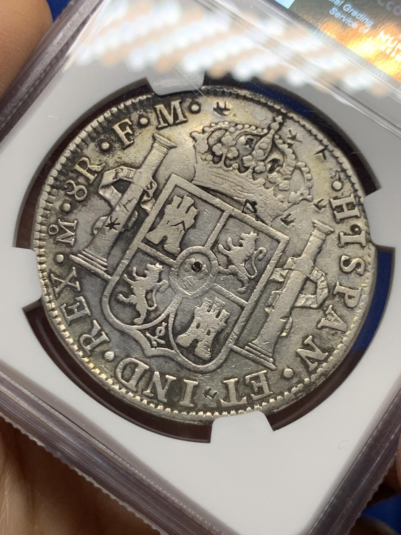 《竞宝斋》第462场 周日，周一，2场连拍 （全场包邮）欢迎送拍 NGC评级 墨西哥1789年卡洛斯四世双柱8R 稀少过渡版，卡三头像卡四名字，多戳，装盒真假无忧