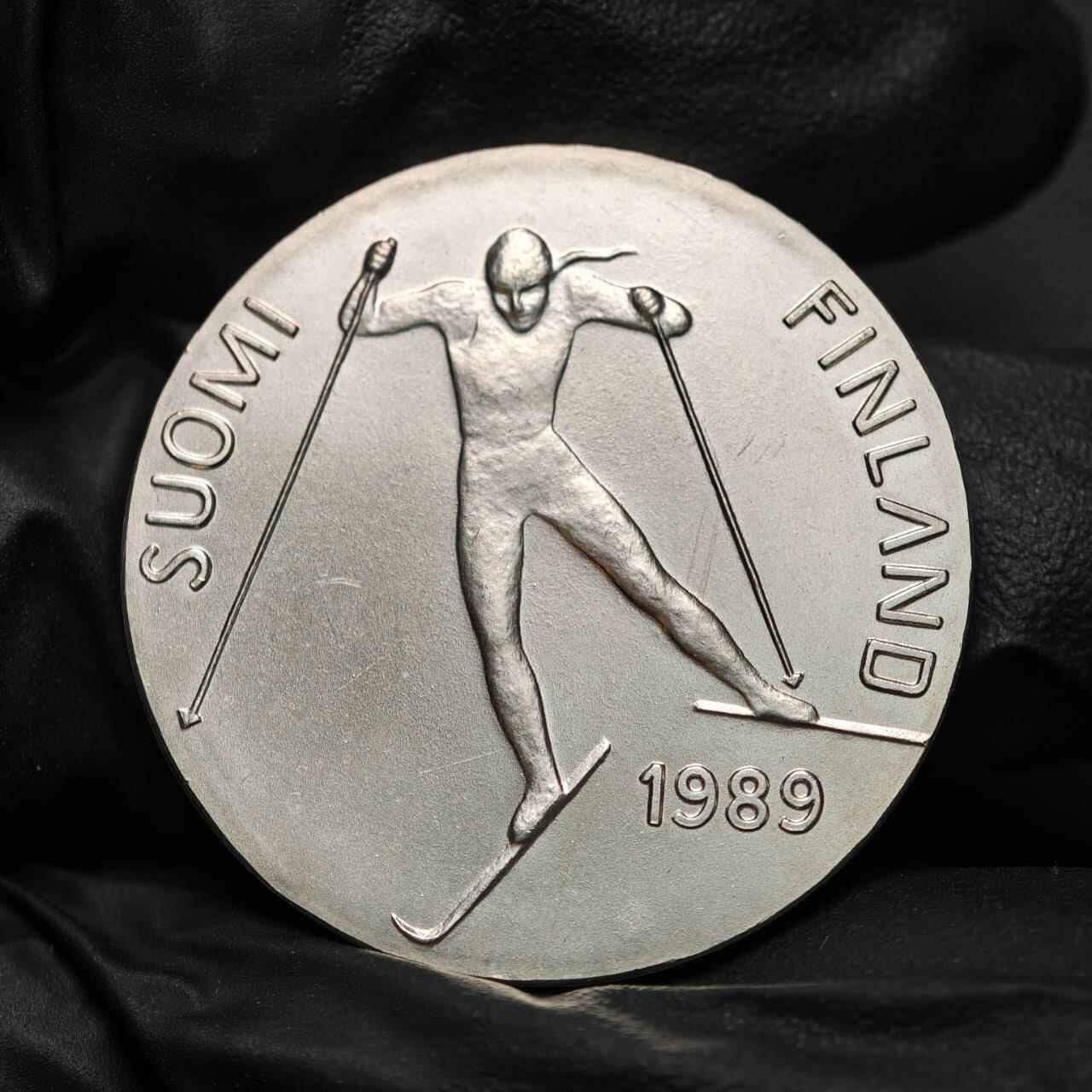金瓯小拍第三期 古今币章 银价专场 芬兰北欧世界滑雪锦标赛银币1989年 重24.1克直径35mm