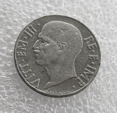 外国优质老铜币高银银币，周六九点倒数截拍，满百包邮，持续收拍 - 意大利1940 年 20 分，正面铸维托里奥・埃马努埃莱三世头像及 “国王兼皇帝” 铭文，背面为法西斯束棒、“ITALIA” 与面值。属墨索里尼法西斯政权时期，是二战初期意大利法西斯统治与对外扩张的货币实物见证