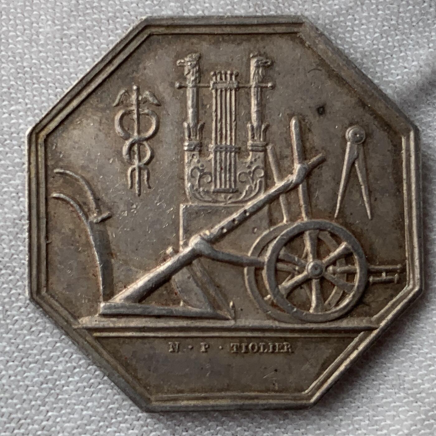 掌中浮雕-藏着的欧洲第051场 法国农业八角银章，对边25mm，7.8g