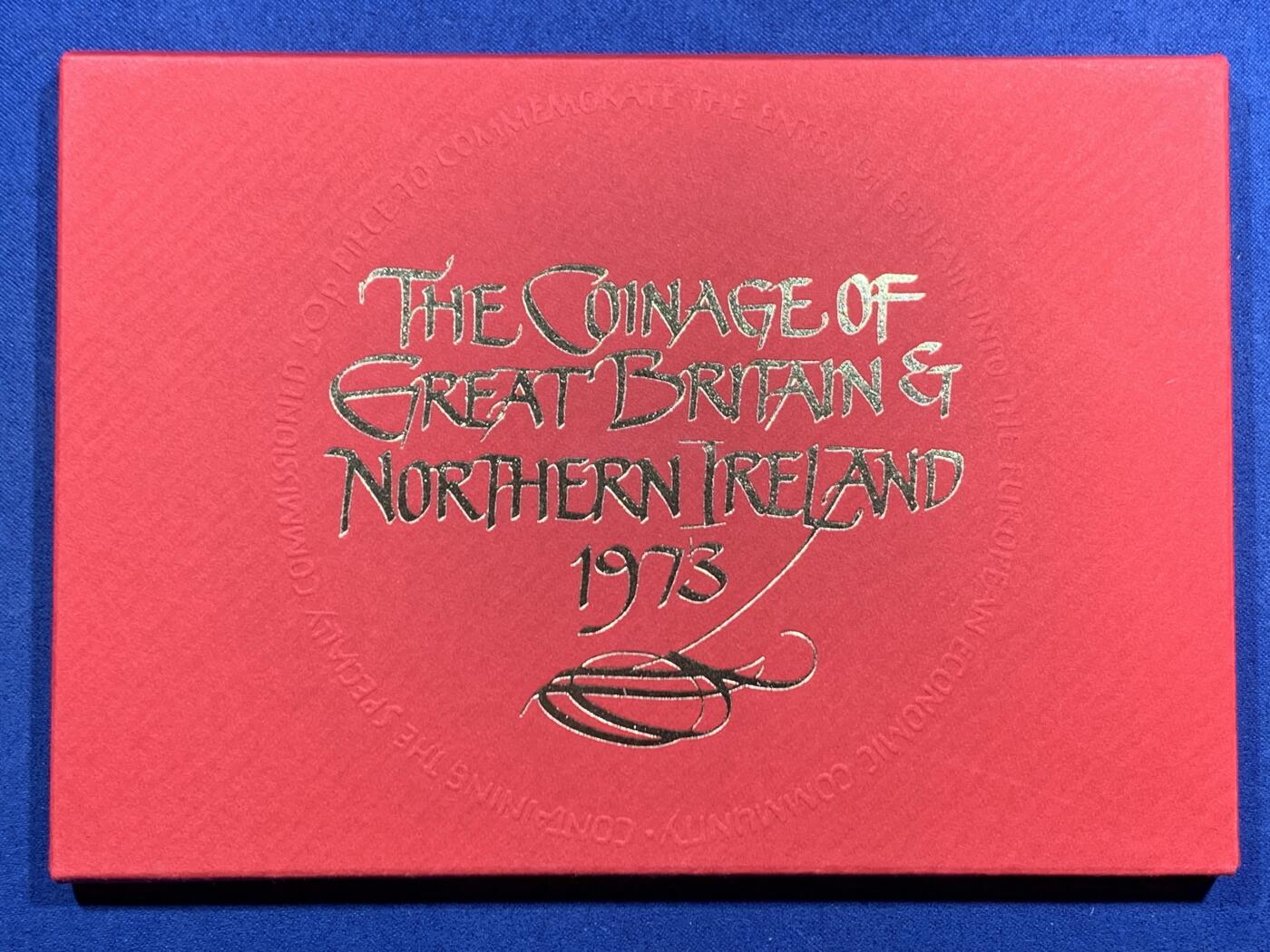 《竞宝斋》第462场 周日，周一，2场连拍 （全场包邮）欢迎送拍 英国1973年精制套币 礼品原装6枚币和1枚章