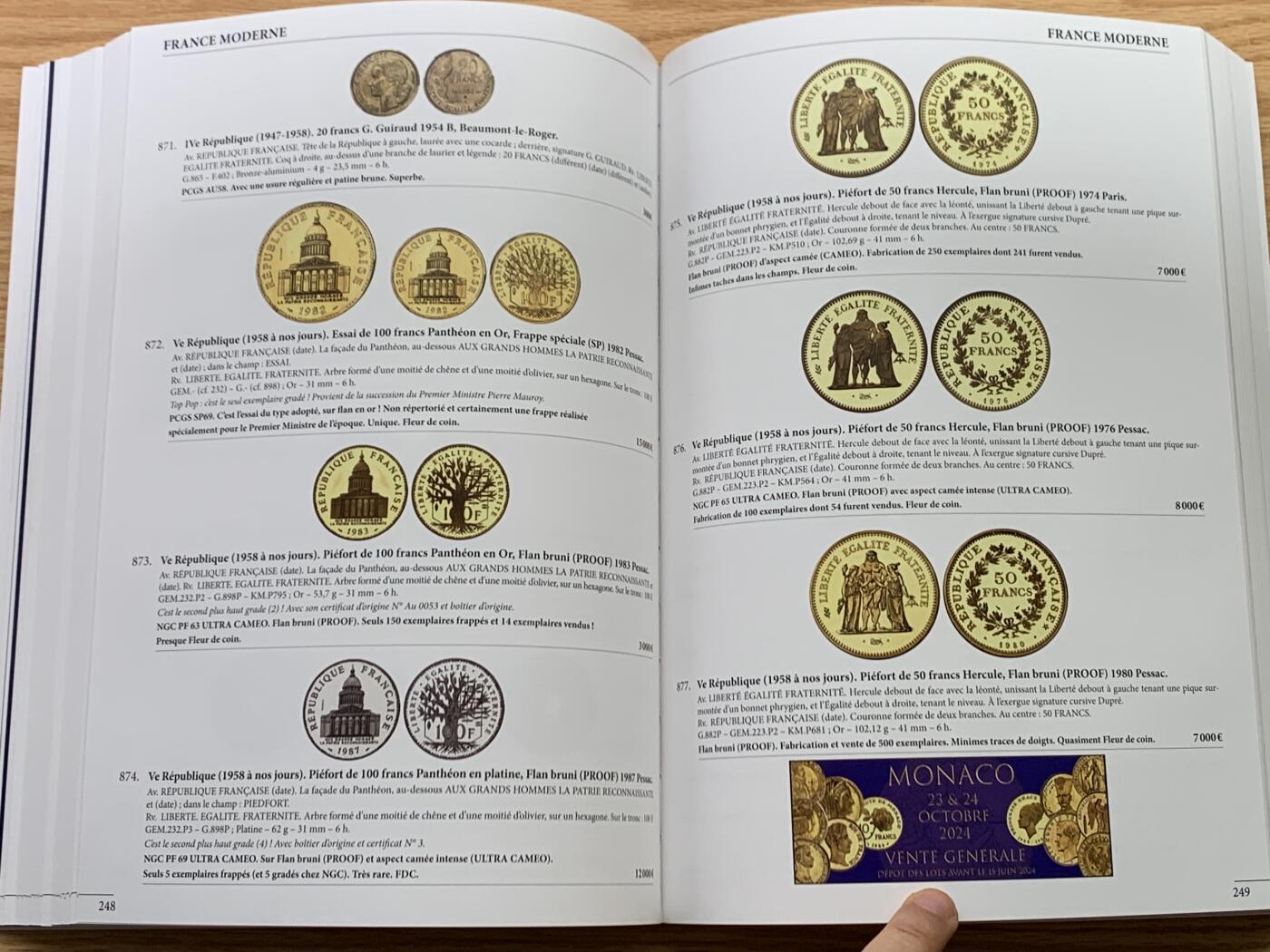 《竞宝斋》第462场 周日，周一，2场连拍 （全场包邮）欢迎送拍 MDC 世界币章拍卖目录 大开本 内图精美 有很多见不到的珍惜币章 重达2.4公斤 包邮