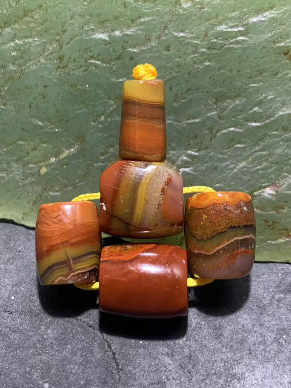 战国红玛瑙配饰一套