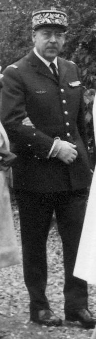 戎马世界章牌大赏第110期 法属摩洛哥王国指挥官级阿拉维勋章证书，授予德国裔法国将军（一级总工程师）Wiltz Auguste，他在二战开始时被德军击败，随即作为德国裔法国人被俘虏回德国关押直至战争结束，战后职务一路高升，从事汽车运输相关研发