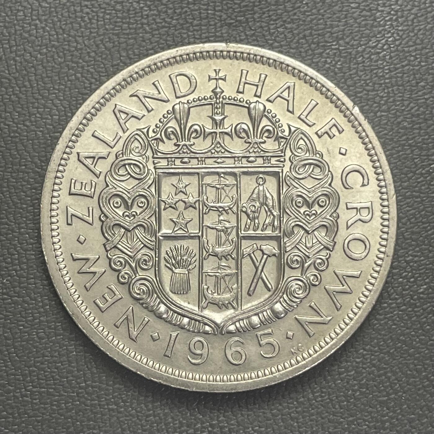 回流0201 极美未使用 新西兰1965年半克朗铜镍币 发行量20万枚