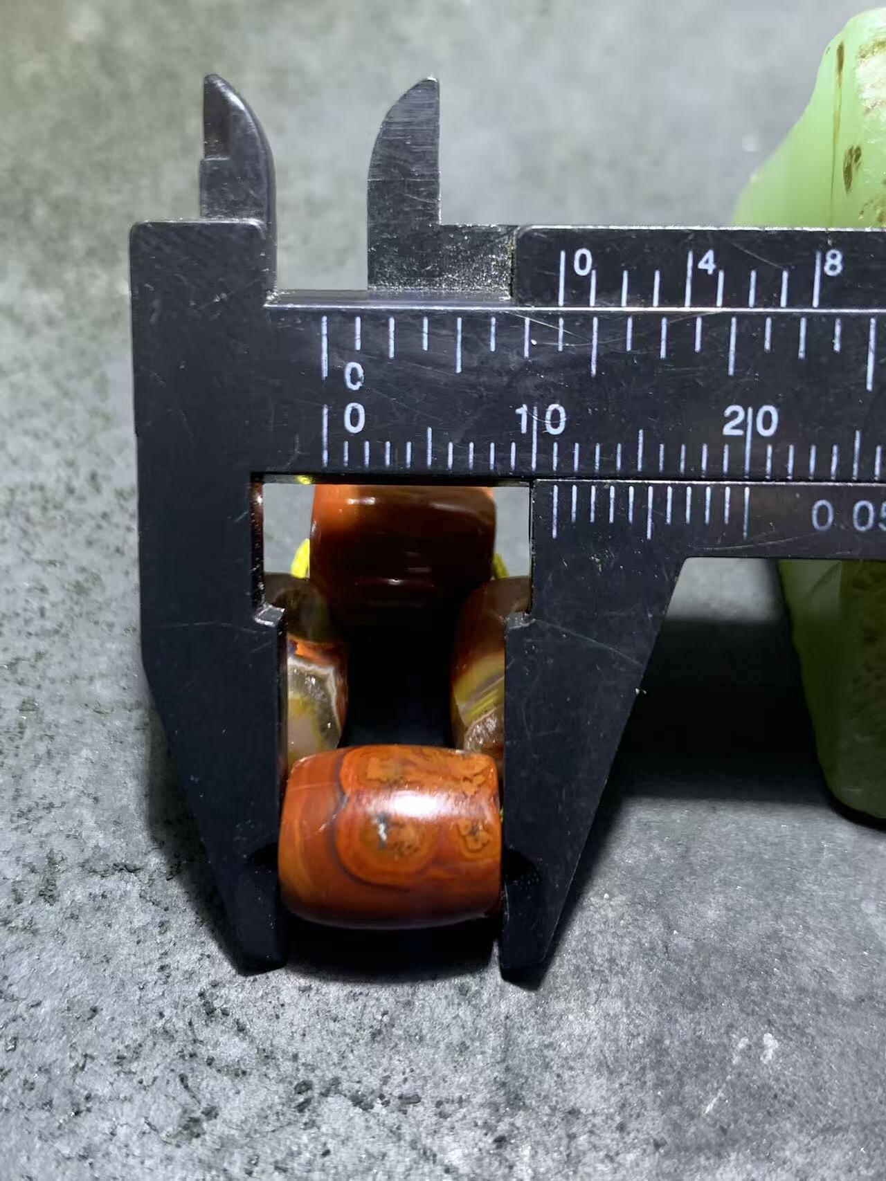 战国红玛瑙配饰一套