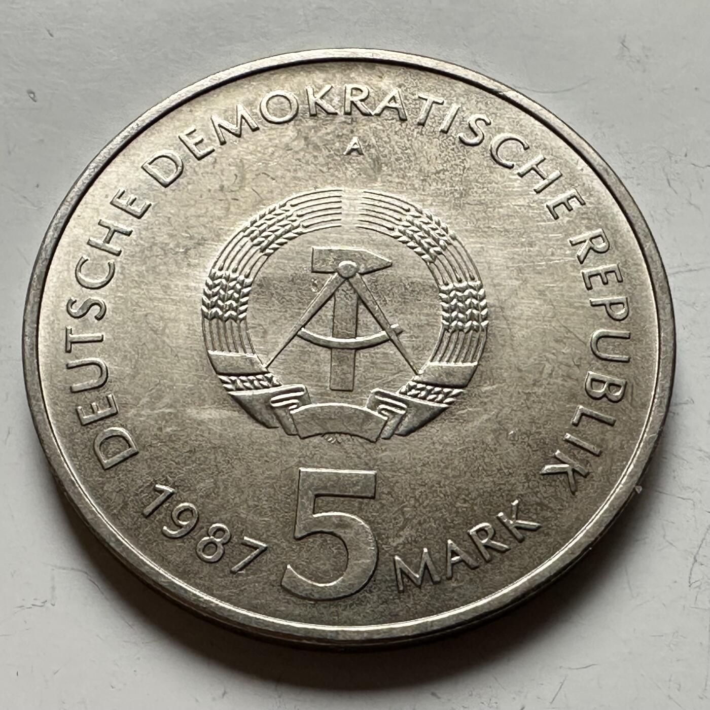 🌹外币初藏🌹🐯2026年第12场  每周二四六晚8️⃣点 接代拍 东德1987年五马克纪念币