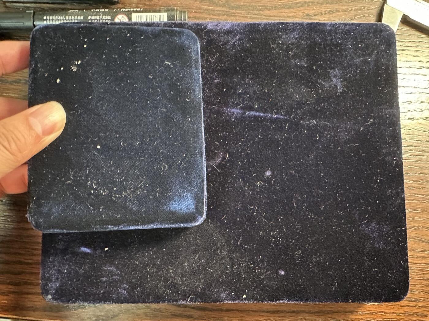 蒂克钱币-第57场 日本章 企业章拍卖  日本游泳 仁木基文 纪念章 大尺寸绒布盒 绒布盒尺寸 220*180mm 