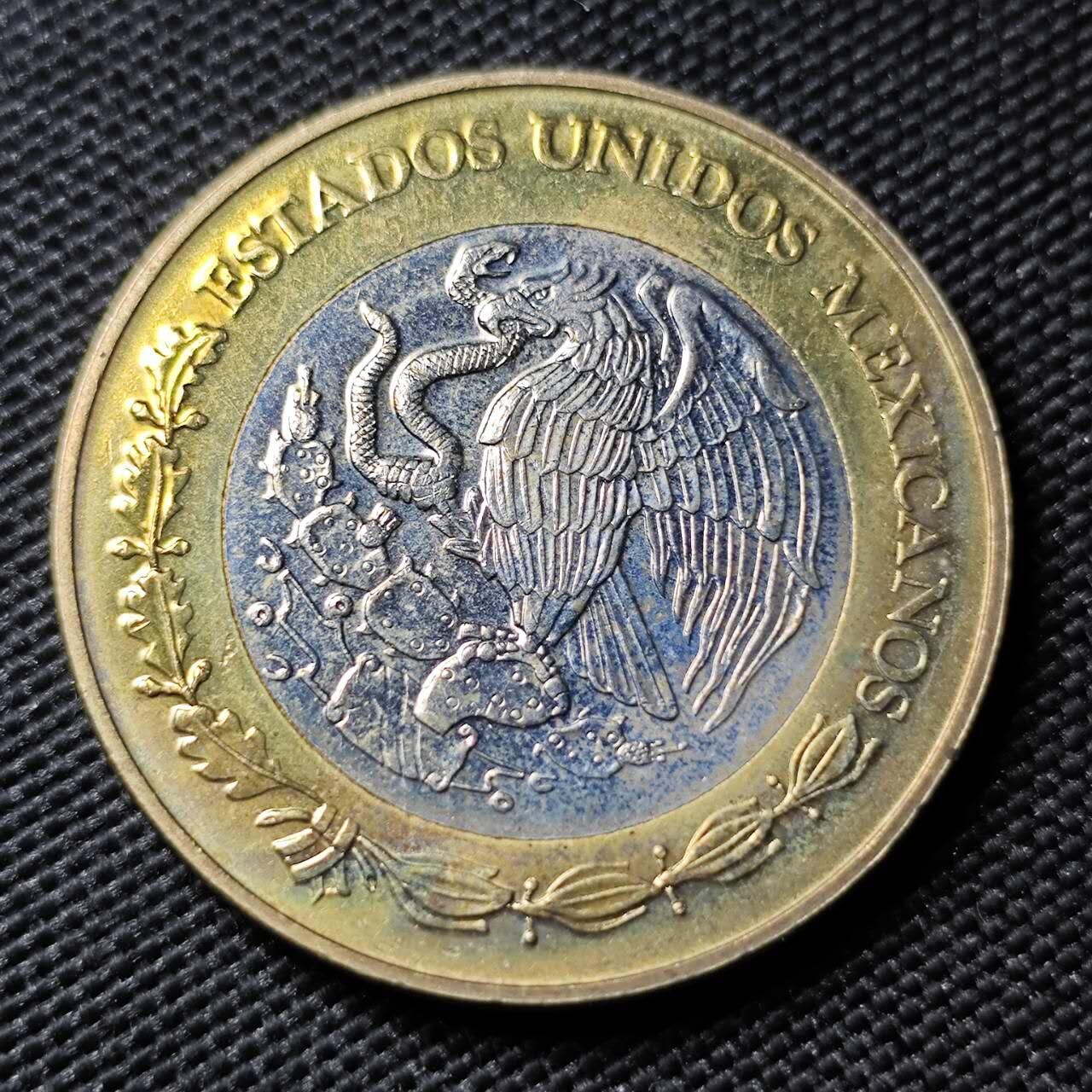 KK钱币收藏小铺  第400期  百期特拍（四拍之四）2月预留时间 周末发货  2001墨西哥20比索纪念币 好品 稀少