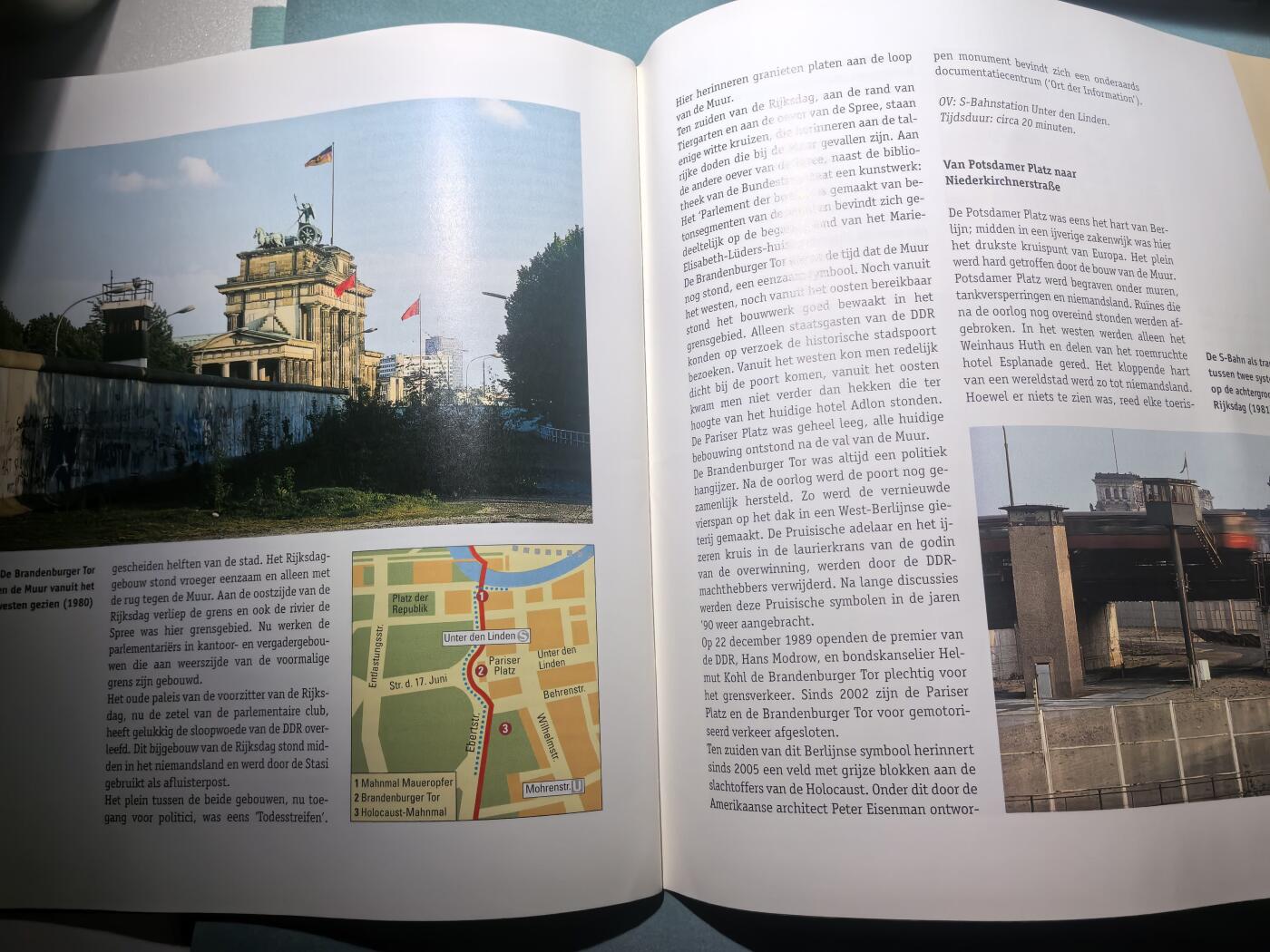 盛世勋华——号角文化勋章邮票专场拍卖第302期 德国出版 柏林墙历史图册