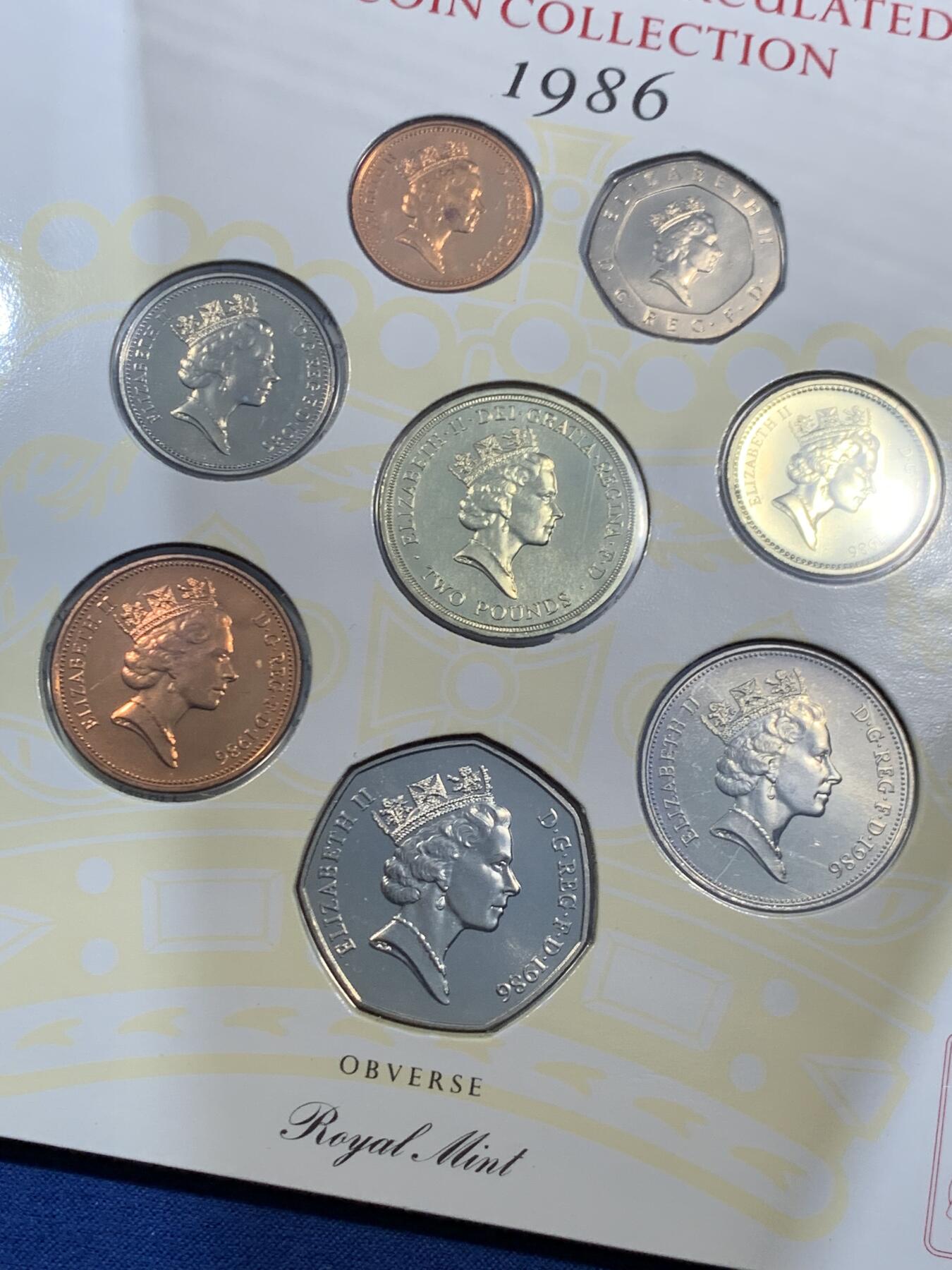 《竞宝斋》第462场 周日，周一，2场连拍 （全场包邮）欢迎送拍 英国1986年套币，1枚2英镑爱丁堡运动会纪念币，1枚1英镑北爱尔兰亚麻纪念币，8枚币，册证齐全，品相精美