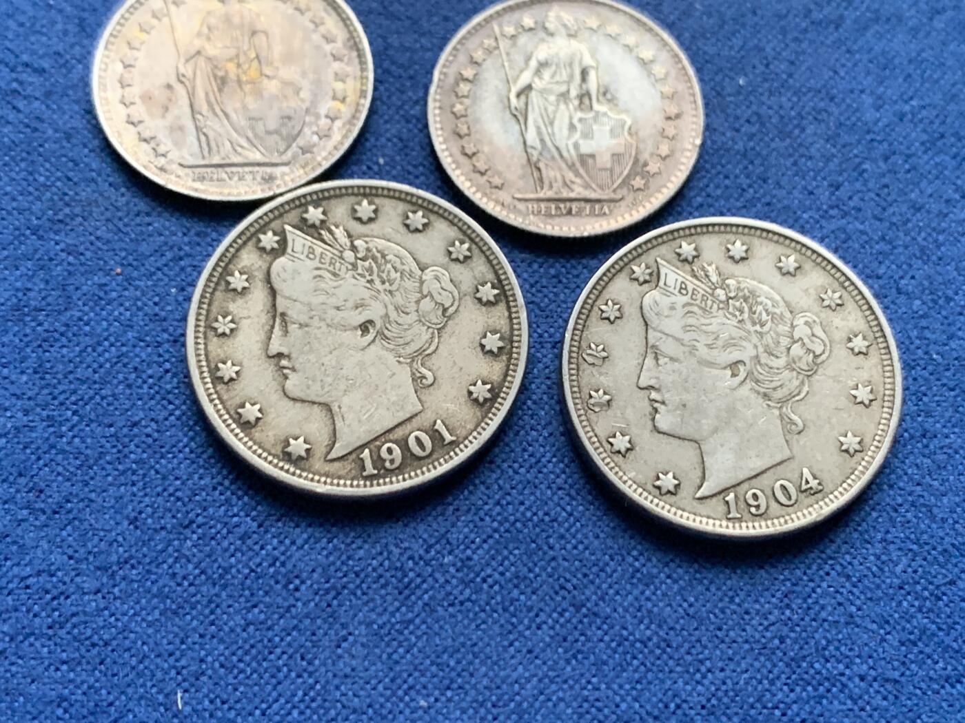 《竞宝斋》第462场 周日，周一，2场连拍 （全场包邮）欢迎送拍 四枚一组 瑞士半法郎银币2个+美国5美分镍币2个