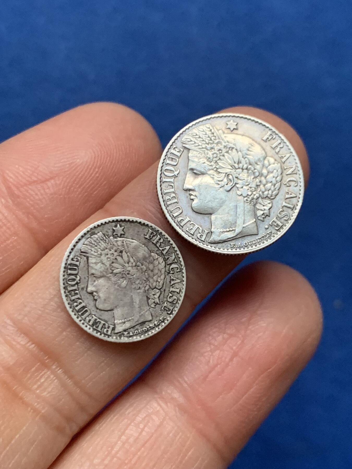 《竞宝斋》第462场 周日，周一，2场连拍 （全场包邮）欢迎送拍 两枚一组 法国1850年谷物女神20分银币，1895年谷物女神50分银币，法郎辅币少见。