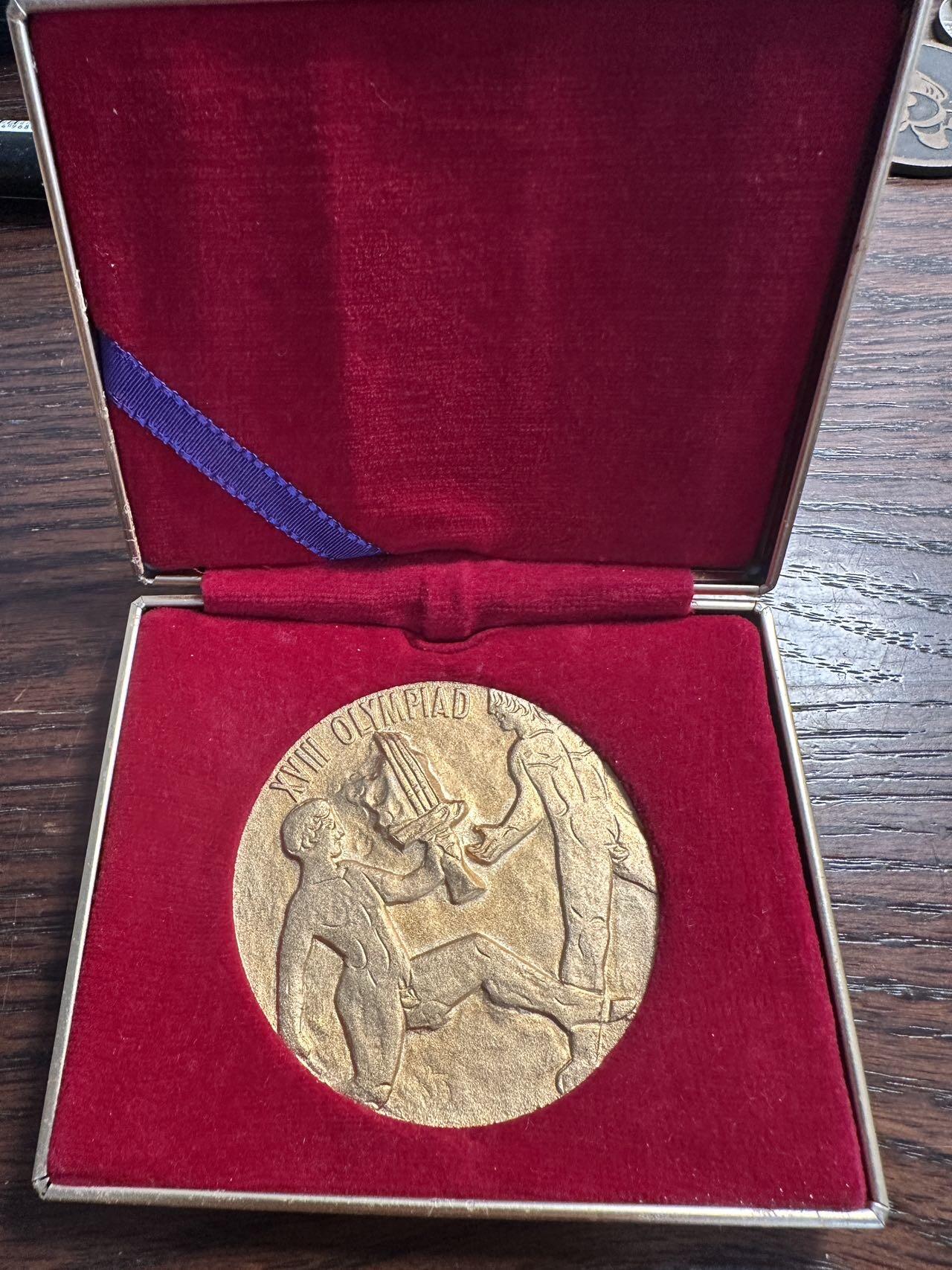 蒂克钱币-第57场 日本章 企业章拍卖  日本 1964年 东京奥运 镀金章 60mm 85g