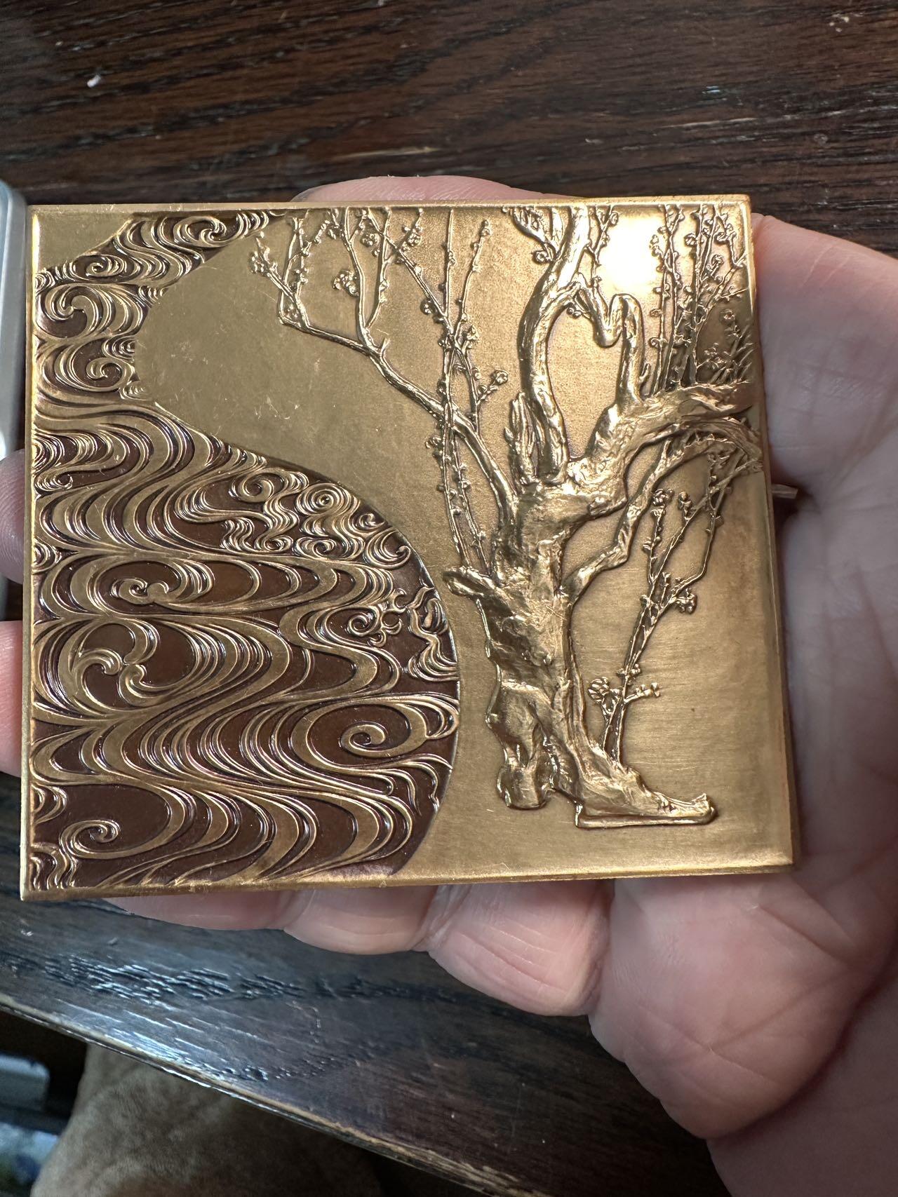 蒂克钱币-第57场 日本章 企业章拍卖  造币局制 全国法人联合会功劳表彰黄铜章70*60mm 198g