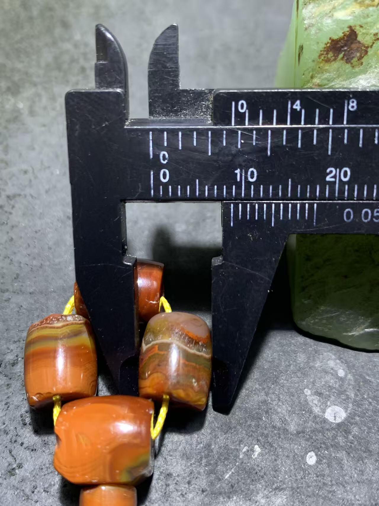 战国红玛瑙配饰一套