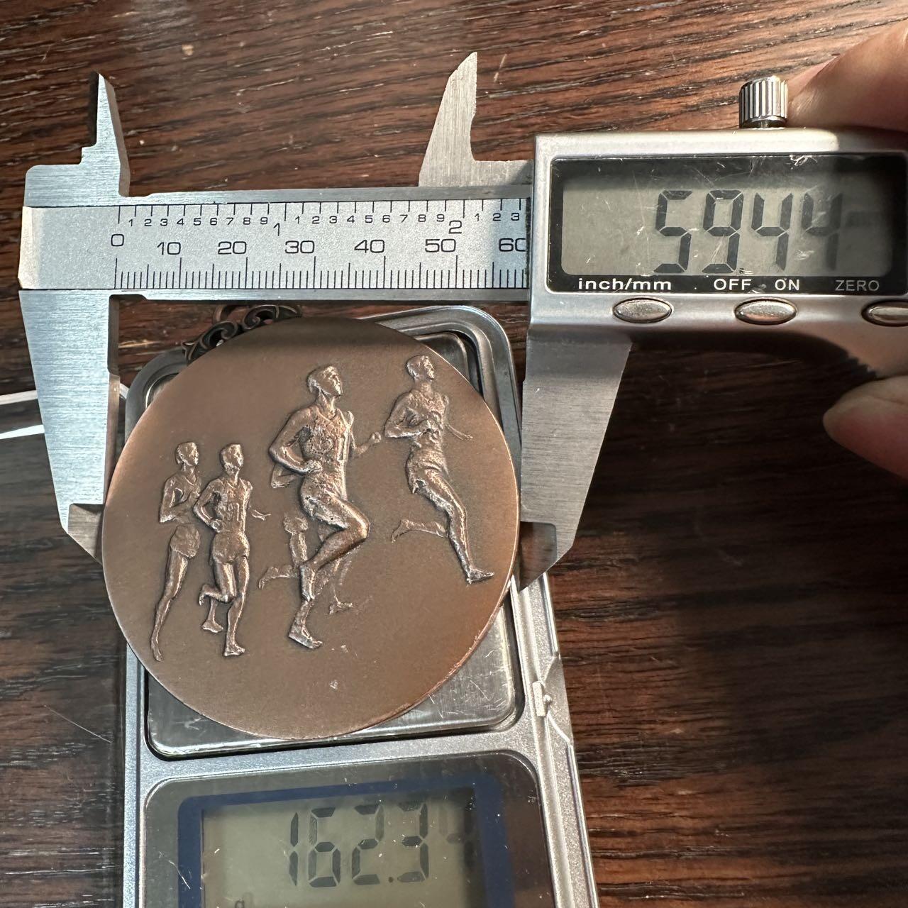 蒂克钱币-第57场 日本章 企业章拍卖  长跑比赛 铜章59mm 129g