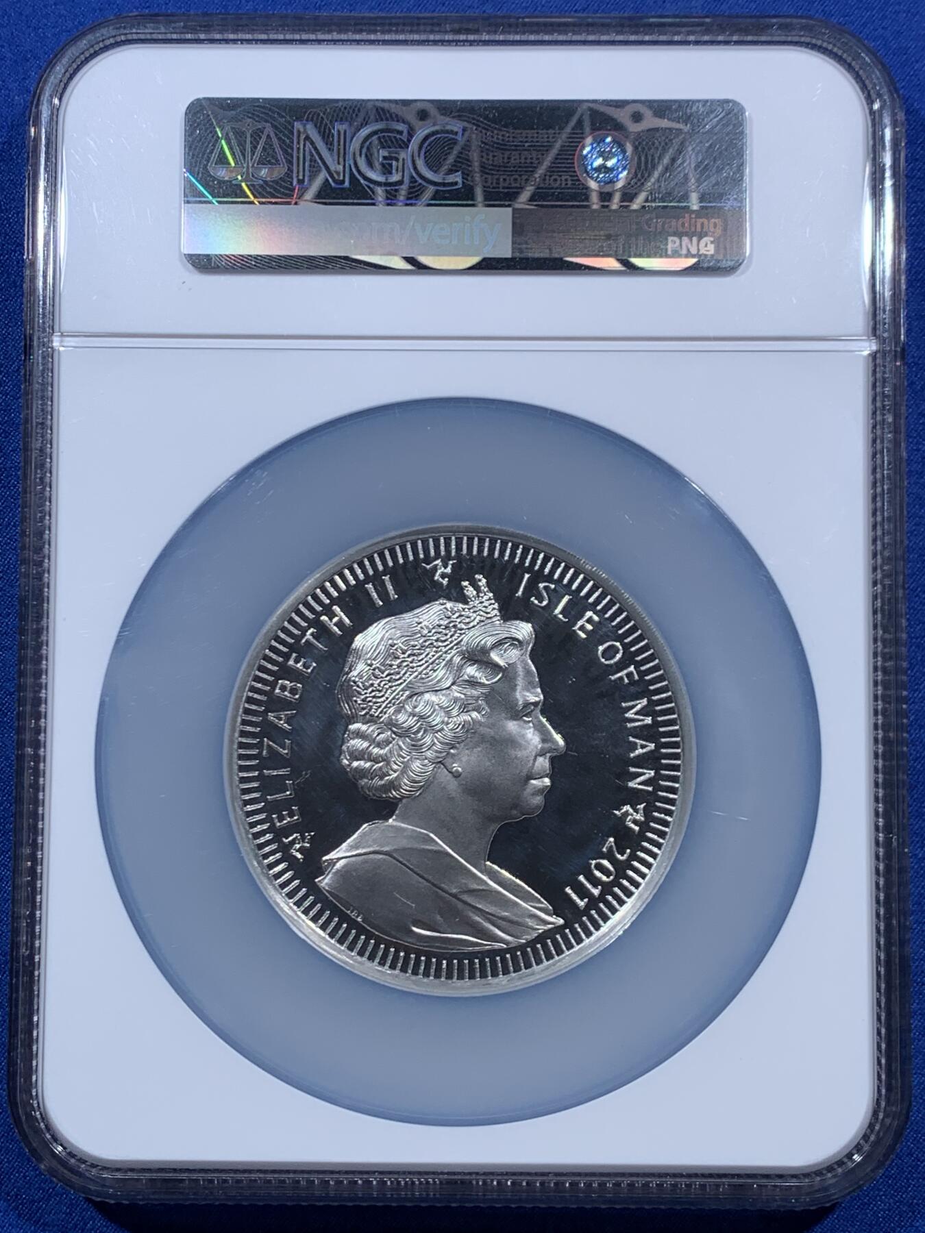 《竞宝斋》第462场 周日，周一，2场连拍 （全场包邮）欢迎送拍 NGC PF65 英属马恩岛 2011年 5克朗 5盎司-150克纯银 彼得兔彩色精制 银币